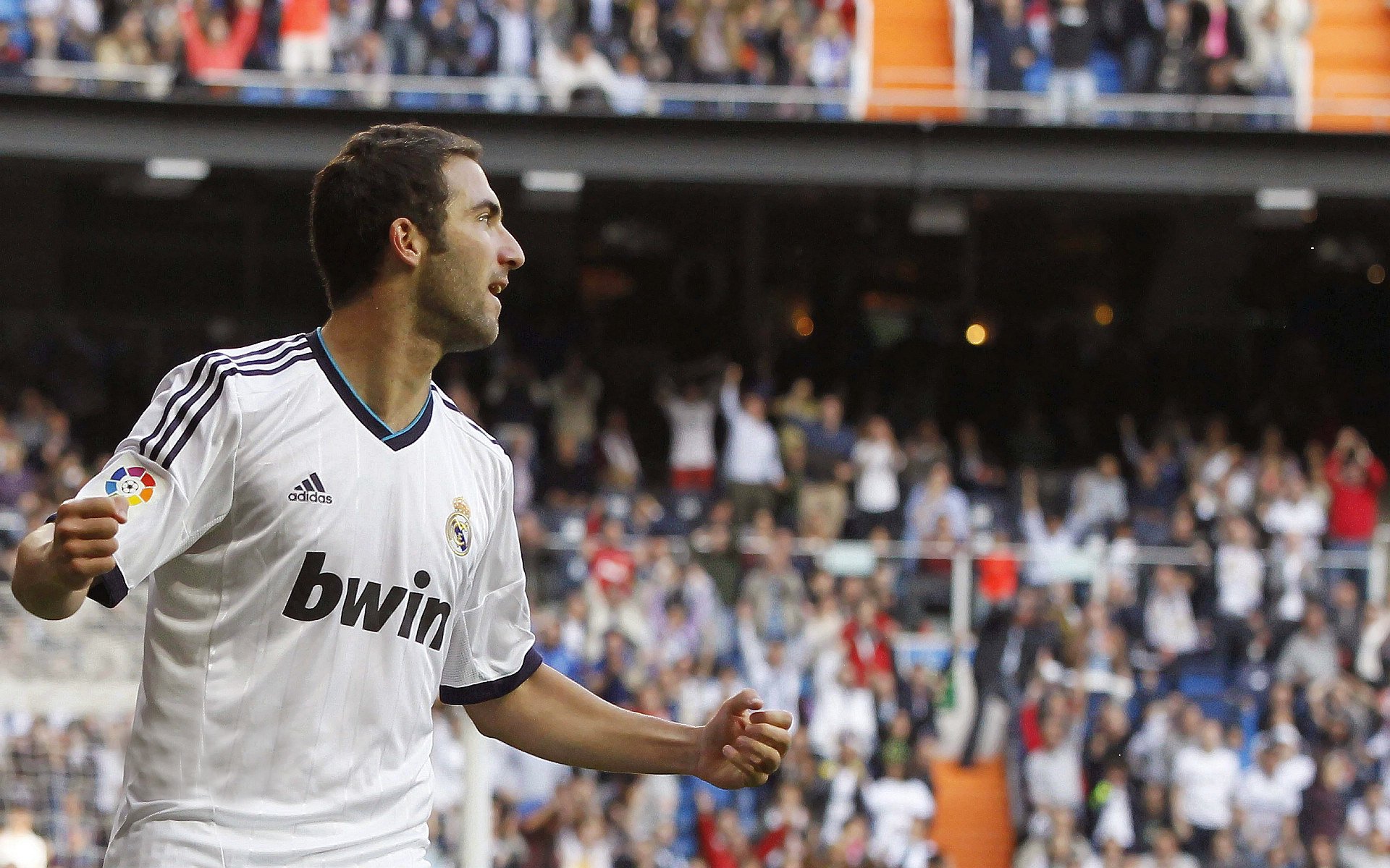 终场哨前的斗牛士之舞，厄德高领衔，西班牙绝境逆转苏格兰